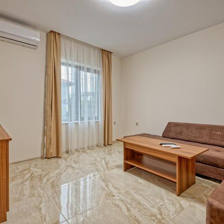 Къща За Гости Relax Khisaria Eksteriør bilde