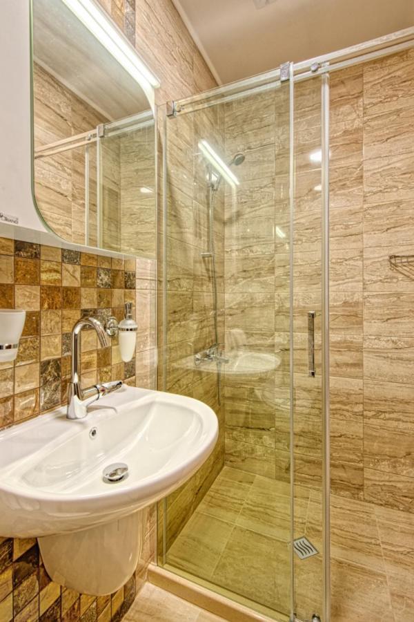 Къща За Гости Relax Khisaria Eksteriør bilde
